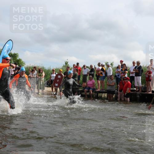 21.06.2026 - Viking Triathlon Michael Strokosch http://msf.ph/oto/9821284 21.06.2026 10:05:30 Schwimmen 86, 88, 134, 230, 262, 276, 302, 308, 330, 331, 414, 452, 459, 471, 520 meine-sportfotos.de