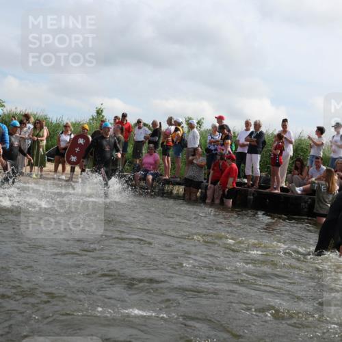 21.06.2026 - Viking Triathlon Michael Strokosch http://msf.ph/oto/9821295 21.06.2026 10:05:34 Schwimmen 88, 134, 234, 262, 276, 330, 331, 387, 399, 414, 452, 471, 482, 520, 663 meine-sportfotos.de