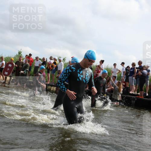 21.06.2026 - Viking Triathlon Michael Strokosch http://msf.ph/oto/9821300 21.06.2026 10:05:37 Schwimmen 88, 134, 234, 262, 276, 330, 331, 387, 399, 414, 452, 471, 482, 520, 663 meine-sportfotos.de