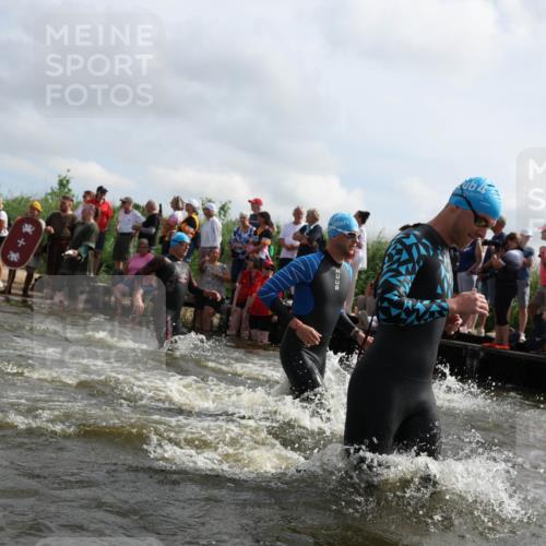 21.06.2026 - Viking Triathlon Michael Strokosch http://msf.ph/oto/9821301 21.06.2026 10:05:37 Schwimmen 88, 134, 234, 262, 276, 330, 331, 387, 399, 414, 452, 471, 482, 520, 663 meine-sportfotos.de