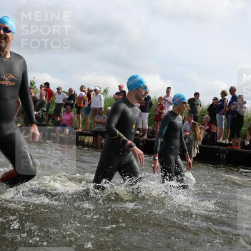 21.06.2026 - Viking Triathlon Michael Strokosch http://msf.ph/oto/9821313 21.06.2026 10:05:44 Schwimmen 45, 78, 183, 193, 234, 316, 387, 393, 399, 482, 528, 567, 578, 663 meine-sportfotos.de