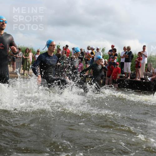 21.06.2026 - Viking Triathlon Michael Strokosch http://msf.ph/oto/9821316 21.06.2026 10:05:47 Schwimmen 45, 78, 160, 183, 193, 234, 316, 387, 393, 399, 482, 528, 567, 578, 663 meine-sportfotos.de
