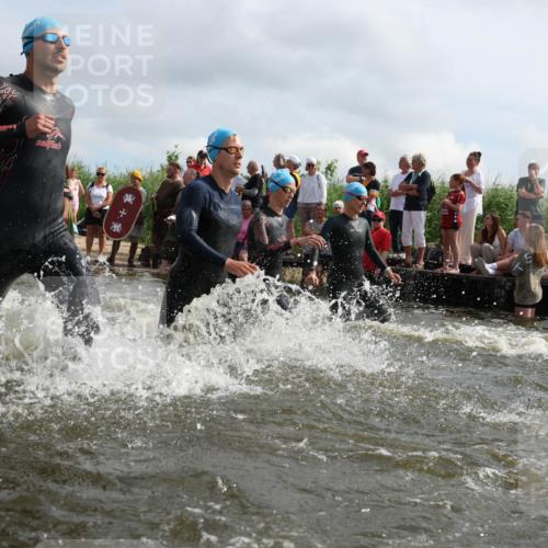 21.06.2026 - Viking Triathlon Michael Strokosch http://msf.ph/oto/9821317 21.06.2026 10:05:47 Schwimmen 45, 78, 160, 183, 193, 234, 316, 387, 393, 399, 482, 528, 567, 578, 663 meine-sportfotos.de
