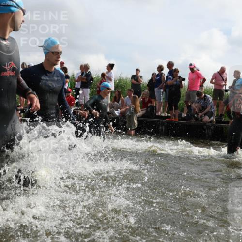21.06.2026 - Viking Triathlon Michael Strokosch http://msf.ph/oto/9821319 21.06.2026 10:05:48 Schwimmen 45, 78, 160, 183, 193, 234, 316, 387, 393, 399, 482, 528, 567, 578, 663 meine-sportfotos.de