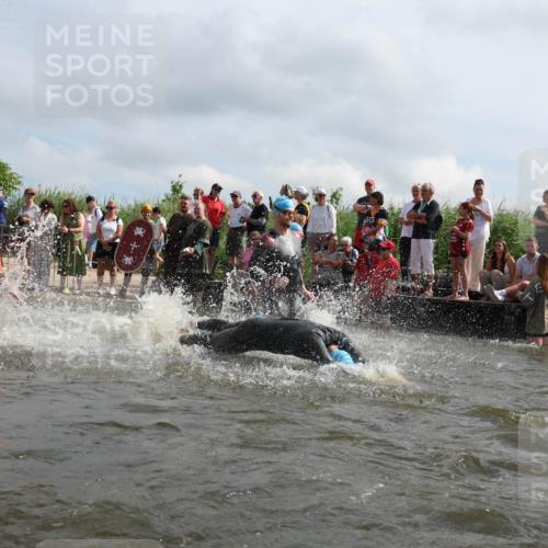 21.06.2026 - Viking Triathlon Michael Strokosch http://msf.ph/oto/9821323 21.06.2026 10:05:51 Schwimmen 45, 78, 156, 160, 183, 193, 282, 316, 393, 498, 505, 528, 563, 567, 578 meine-sportfotos.de