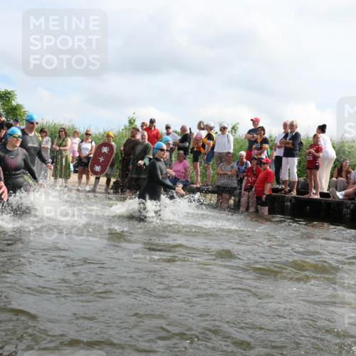 21.06.2026 - Viking Triathlon Michael Strokosch http://msf.ph/oto/9821335 21.06.2026 10:05:56 Schwimmen 78, 91, 93, 156, 160, 183, 193, 259, 261, 282, 443, 498, 505, 563, 567 meine-sportfotos.de