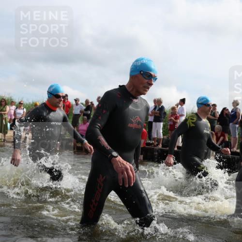 21.06.2026 - Viking Triathlon Michael Strokosch http://msf.ph/oto/9821340 21.06.2026 10:05:58 Schwimmen 78, 91, 93, 156, 160, 183, 193, 259, 261, 282, 443, 498, 505, 563, 567 meine-sportfotos.de