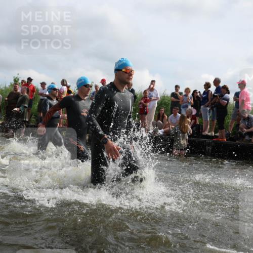 21.06.2026 - Viking Triathlon Michael Strokosch http://msf.ph/oto/9821348 21.06.2026 10:06:02 Schwimmen 91, 93, 147, 156, 173, 185, 259, 261, 273, 282, 405, 443, 498, 505, 563 meine-sportfotos.de
