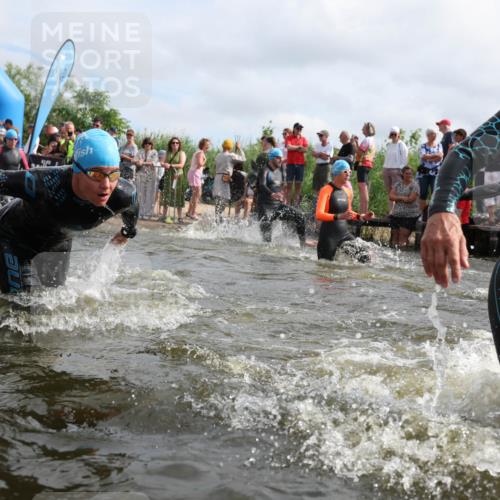 21.06.2026 - Viking Triathlon Michael Strokosch http://msf.ph/oto/9821382 21.06.2026 10:06:19 Schwimmen 41, 85, 153, 162, 184, 190, 248, 274, 312, 368, 378, 479, 489, 522, 533, 539, 541, 550, 577, 603 meine-sportfotos.de
