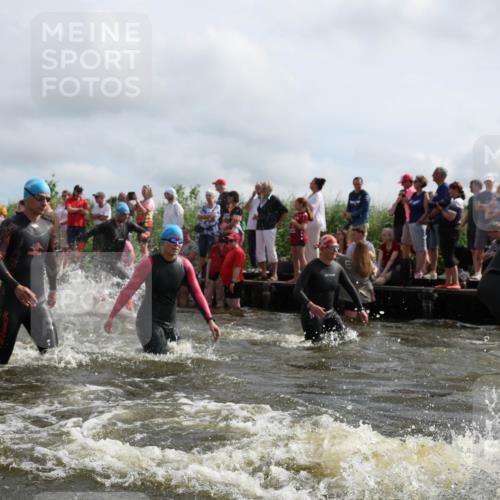 21.06.2026 - Viking Triathlon Michael Strokosch http://msf.ph/oto/9821391 21.06.2026 10:06:24 Schwimmen 56, 72, 85, 184, 188, 190, 212, 274, 312, 378, 415, 489, 522, 533, 539, 550, 577, 603 meine-sportfotos.de