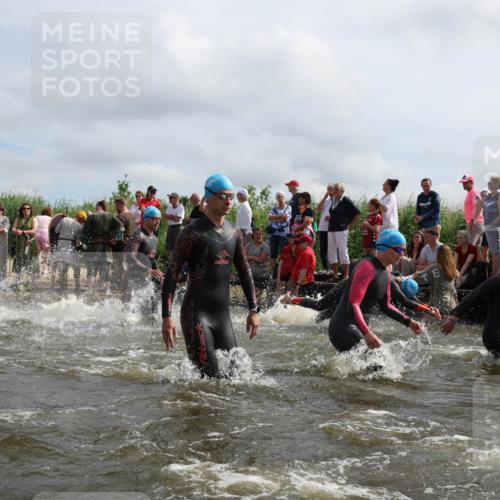 21.06.2026 - Viking Triathlon Michael Strokosch http://msf.ph/oto/9821393 21.06.2026 10:06:25 Schwimmen 56, 72, 85, 184, 188, 212, 274, 312, 415, 489, 522, 533, 539, 577, 603 meine-sportfotos.de