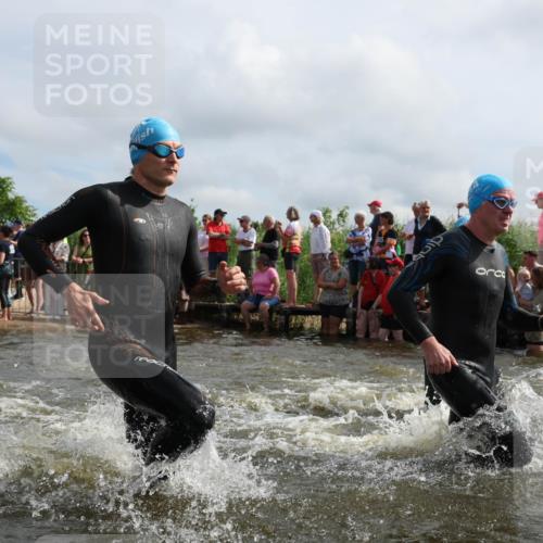 21.06.2026 - Viking Triathlon Michael Strokosch http://msf.ph/oto/9821400 21.06.2026 10:06:28 Schwimmen 56, 72, 85, 151, 177, 184, 188, 212, 274, 415, 445, 489, 522, 533, 539, 577, 603, 616, 619 meine-sportfotos.de