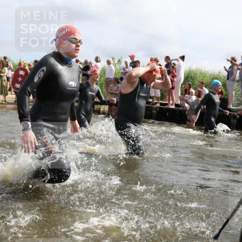 21.06.2026 - Viking Triathlon Michael Strokosch http://msf.ph/oto/9821446 21.06.2026 10:06:59 Schwimmen 54, 60, 69, 94, 123, 307, 314, 329, 345, 369, 449, 609, 615, 668 meine-sportfotos.de