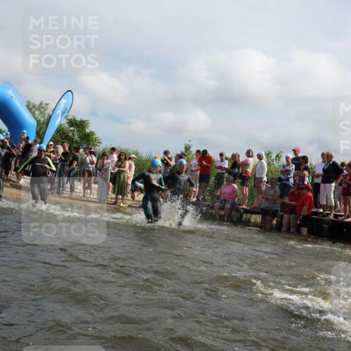 21.06.2026 - Viking Triathlon Michael Strokosch http://msf.ph/oto/9821523 21.06.2026 10:07:39 Schwimmen 24, 36, 66, 107, 164, 253, 258, 275, 306, 313, 346, 363, 366, 374, 448, 540, 605, 628 meine-sportfotos.de