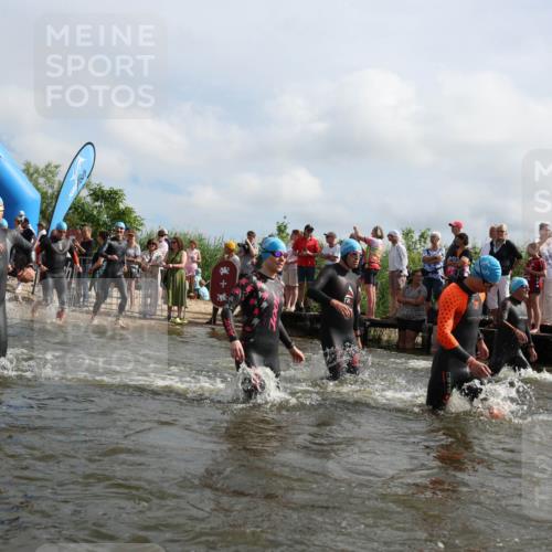 21.06.2026 - Viking Triathlon Michael Strokosch http://msf.ph/oto/9821543 21.06.2026 10:07:49 Schwimmen 36, 81, 97, 124, 217, 295, 298, 363, 374, 388, 413, 448, 494, 622, 630 meine-sportfotos.de