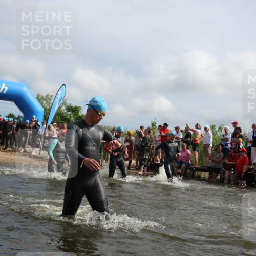 21.06.2026 - Viking Triathlon Michael Strokosch http://msf.ph/oto/9821548 21.06.2026 10:07:51 Schwimmen 36, 81, 97, 124, 217, 295, 298, 363, 374, 388, 413, 448, 494, 622, 630 meine-sportfotos.de