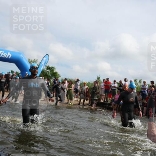 21.06.2026 - Viking Triathlon Michael Strokosch http://msf.ph/oto/9821589 21.06.2026 10:08:10 Schwimmen 59, 71, 101, 172, 182, 283, 335, 382, 421, 424, 427, 433, 434, 607, 642 meine-sportfotos.de