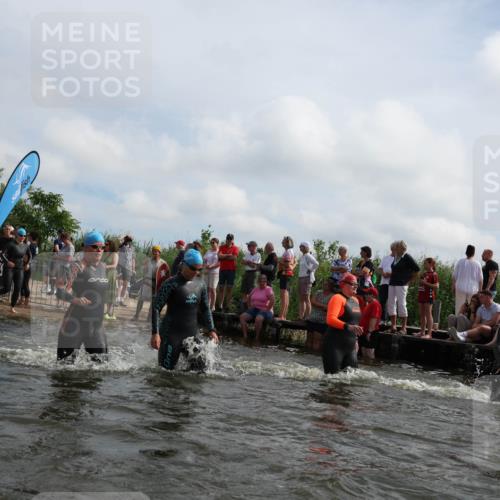 21.06.2026 - Viking Triathlon Michael Strokosch http://msf.ph/oto/9821597 21.06.2026 10:08:14 Schwimmen 59, 101, 172, 182, 223, 250, 283, 335, 382, 416, 421, 427, 433, 434, 463, 564, 642 meine-sportfotos.de