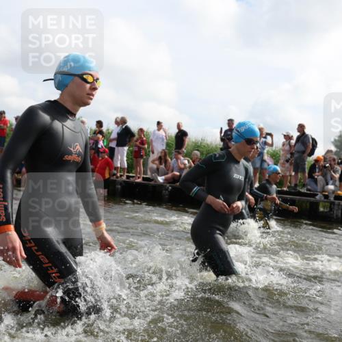 21.06.2026 - Viking Triathlon Michael Strokosch http://msf.ph/oto/9821613 21.06.2026 10:08:25 Schwimmen 48, 133, 168, 192, 222, 223, 250, 317, 354, 375, 416, 463, 564, 571, 613 meine-sportfotos.de