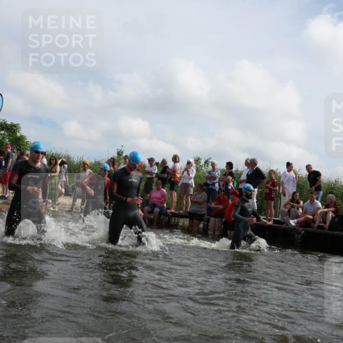 21.06.2026 - Viking Triathlon Michael Strokosch http://msf.ph/oto/9821616 21.06.2026 10:08:27 Schwimmen 48, 133, 168, 192, 222, 223, 250, 317, 354, 375, 416, 463, 564, 571, 613 meine-sportfotos.de