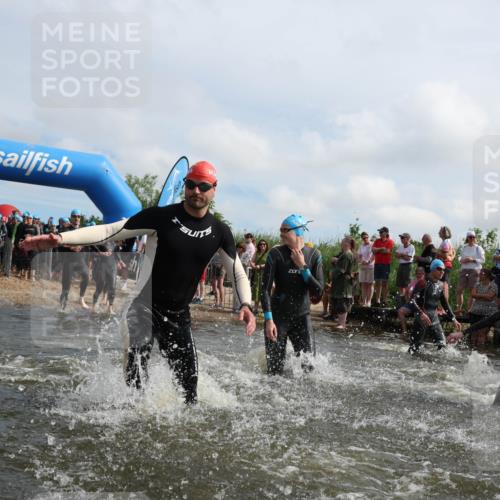 21.06.2026 - Viking Triathlon Michael Strokosch http://msf.ph/oto/9821627 21.06.2026 10:08:34 Schwimmen 48, 75, 168, 203, 207, 254, 317, 322, 324, 376, 549, 571, 613, 629 meine-sportfotos.de