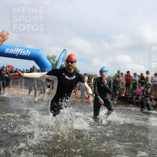 21.06.2026 - Viking Triathlon Michael Strokosch http://msf.ph/oto/9821628 21.06.2026 10:08:34 Schwimmen 48, 75, 168, 203, 207, 254, 317, 322, 324, 376, 549, 571, 613, 629 meine-sportfotos.de