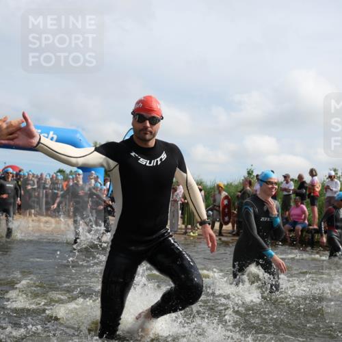 21.06.2026 - Viking Triathlon Michael Strokosch http://msf.ph/oto/9821630 21.06.2026 10:08:35 Schwimmen 48, 75, 92, 168, 203, 207, 254, 317, 322, 324, 376, 549, 571, 613, 629 meine-sportfotos.de