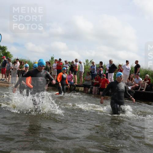 21.06.2026 - Viking Triathlon Michael Strokosch http://msf.ph/oto/9821679 21.06.2026 10:08:58 Schwimmen 40, 106, 139, 181, 196, 224, 237, 252, 272, 344, 362, 389, 509, 566 meine-sportfotos.de