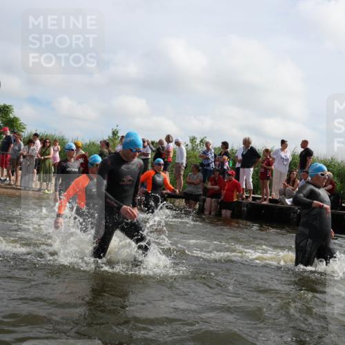 21.06.2026 - Viking Triathlon Michael Strokosch http://msf.ph/oto/9821680 21.06.2026 10:08:58 Schwimmen 40, 106, 139, 181, 196, 224, 237, 252, 272, 344, 362, 389, 509, 566 meine-sportfotos.de