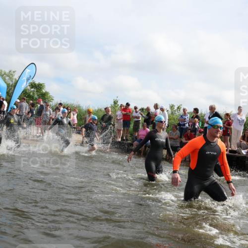 21.06.2026 - Viking Triathlon Michael Strokosch http://msf.ph/oto/9821686 21.06.2026 10:09:00 Schwimmen 40, 70, 77, 106, 139, 181, 237, 252, 344, 362, 509, 542, 631, 652 meine-sportfotos.de