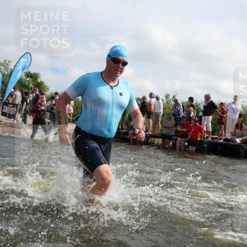 21.06.2026 - Viking Triathlon Michael Strokosch http://msf.ph/oto/9821701 21.06.2026 10:09:05 Schwimmen 70, 77, 106, 155, 252, 347, 362, 431, 502, 509, 542, 631, 639, 652 meine-sportfotos.de