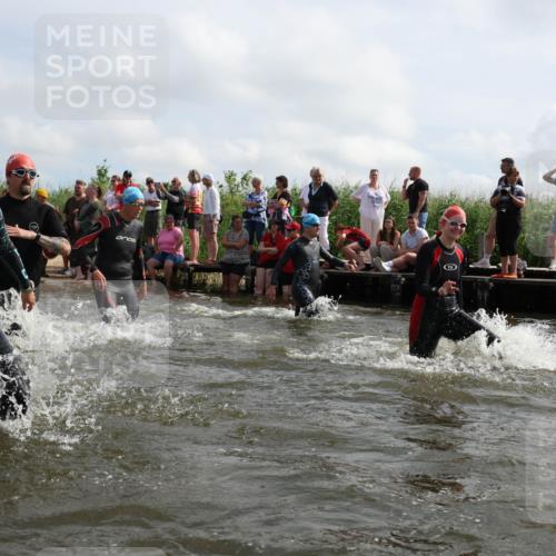 21.06.2026 - Viking Triathlon Michael Strokosch http://msf.ph/oto/9821709 21.06.2026 10:09:09 Schwimmen 70, 77, 127, 155, 347, 385, 431, 502, 529, 542, 631, 639, 652, 670 meine-sportfotos.de