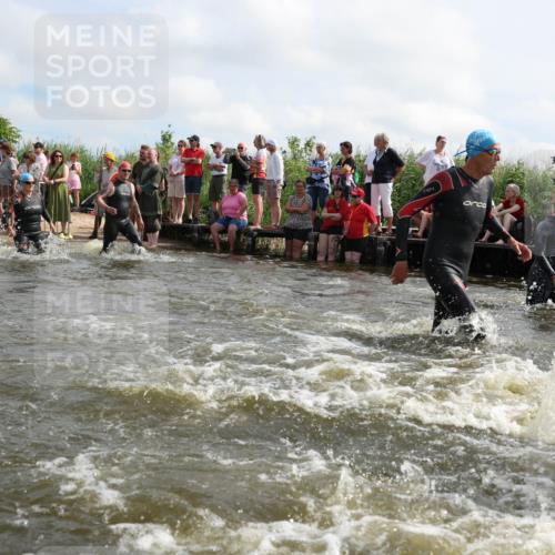 21.06.2026 - Viking Triathlon Michael Strokosch http://msf.ph/oto/9821716 21.06.2026 10:09:11 Schwimmen 70, 77, 127, 155, 347, 385, 431, 502, 504, 529, 542, 631, 639, 652, 670 meine-sportfotos.de