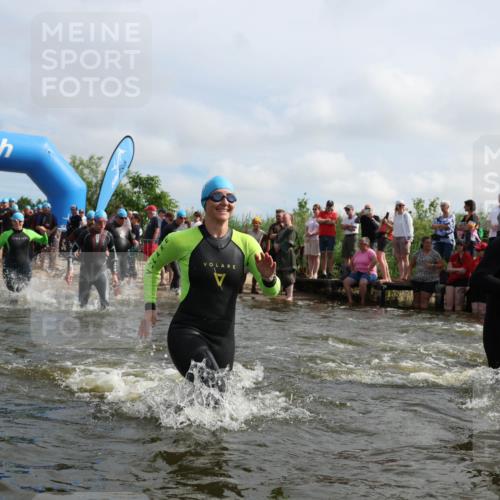 21.06.2026 - Viking Triathlon Michael Strokosch http://msf.ph/oto/9821725 21.06.2026 10:09:15 Schwimmen 127, 141, 155, 347, 385, 431, 502, 504, 529, 532, 538, 561, 639, 646, 670 meine-sportfotos.de