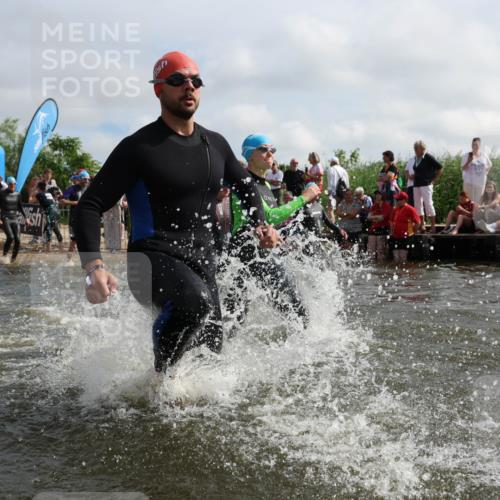 21.06.2026 - Viking Triathlon Michael Strokosch http://msf.ph/oto/9821734 21.06.2026 10:09:18 Schwimmen 127, 141, 155, 347, 385, 431, 502, 504, 529, 532, 538, 561, 639, 646, 670 meine-sportfotos.de