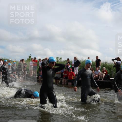 21.06.2026 - Viking Triathlon Michael Strokosch http://msf.ph/oto/9821748 21.06.2026 10:09:26 Schwimmen 52, 61, 141, 174, 305, 309, 357, 417, 439, 512, 532, 538, 557, 561, 646 meine-sportfotos.de