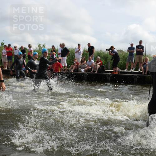 21.06.2026 - Viking Triathlon Michael Strokosch http://msf.ph/oto/9821755 21.06.2026 10:09:28 Schwimmen 52, 61, 141, 174, 305, 309, 357, 417, 439, 512, 532, 538, 557, 561, 646 meine-sportfotos.de