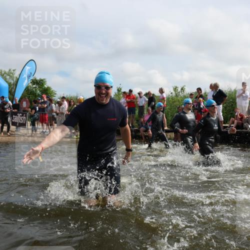 21.06.2026 - Viking Triathlon Michael Strokosch http://msf.ph/oto/9821756 21.06.2026 10:09:28 Schwimmen 52, 61, 141, 174, 305, 309, 357, 417, 439, 512, 532, 538, 557, 561, 646 meine-sportfotos.de