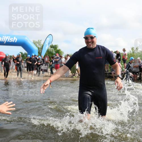 21.06.2026 - Viking Triathlon Michael Strokosch http://msf.ph/oto/9821757 21.06.2026 10:09:28 Schwimmen 52, 61, 141, 174, 305, 309, 357, 417, 439, 512, 532, 538, 557, 561, 646 meine-sportfotos.de