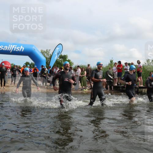 21.06.2026 - Viking Triathlon Michael Strokosch http://msf.ph/oto/9821765 21.06.2026 10:09:33 Schwimmen 52, 61, 117, 174, 244, 264, 305, 309, 357, 379, 417, 439, 491, 512, 515, 557 meine-sportfotos.de