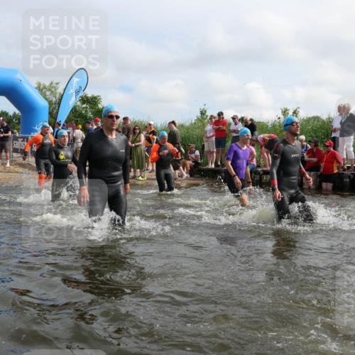 21.06.2026 - Viking Triathlon Michael Strokosch http://msf.ph/oto/9821783 21.06.2026 10:09:39 Schwimmen 39, 117, 174, 244, 264, 305, 357, 379, 417, 491, 515, 557 meine-sportfotos.de