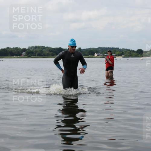 21.06.2026 - Viking Triathlon Michael Strokosch http://msf.ph/oto/9821803 21.06.2026 10:24:23 Schwimmen 517 meine-sportfotos.de