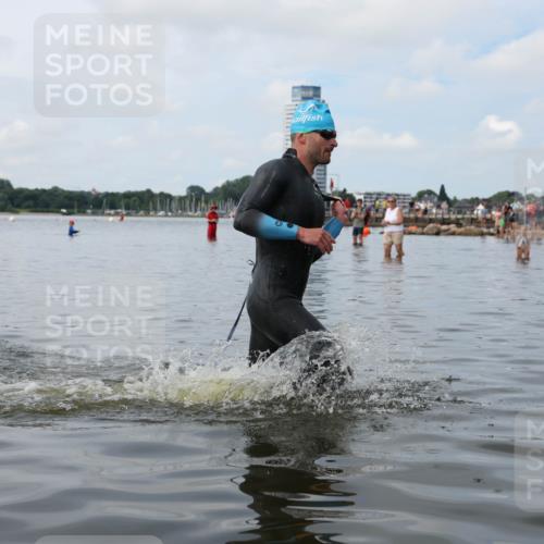 21.06.2026 - Viking Triathlon Michael Strokosch http://msf.ph/oto/9821818 21.06.2026 10:24:28 Schwimmen 517 meine-sportfotos.de