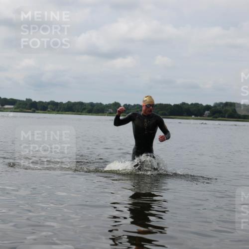 21.06.2026 - Viking Triathlon Michael Strokosch http://msf.ph/oto/9821828 21.06.2026 10:24:47 Schwimmen 9 meine-sportfotos.de