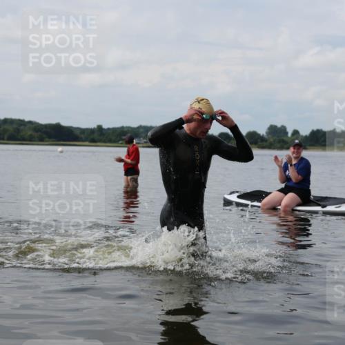 21.06.2026 - Viking Triathlon Michael Strokosch http://msf.ph/oto/9821836 21.06.2026 10:24:50 Schwimmen 9 meine-sportfotos.de
