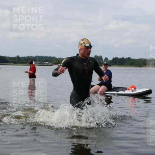 21.06.2026 - Viking Triathlon Michael Strokosch http://msf.ph/oto/9821837 21.06.2026 10:24:50 Schwimmen 9 meine-sportfotos.de