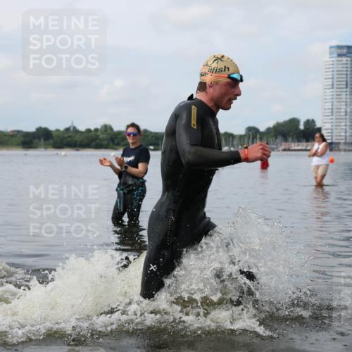 21.06.2026 - Viking Triathlon Michael Strokosch http://msf.ph/oto/9821841 21.06.2026 10:24:51 Schwimmen 9 meine-sportfotos.de