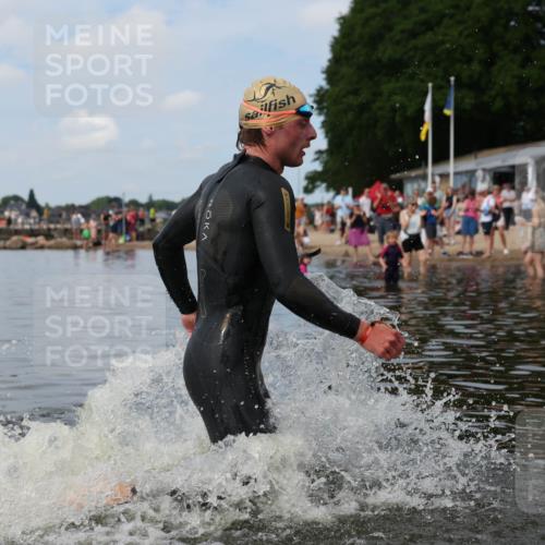 21.06.2026 - Viking Triathlon Michael Strokosch http://msf.ph/oto/9821845 21.06.2026 10:24:52 Schwimmen 9 meine-sportfotos.de