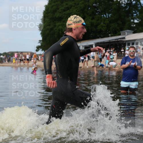 21.06.2026 - Viking Triathlon Michael Strokosch http://msf.ph/oto/9821846 21.06.2026 10:24:52 Schwimmen 9 meine-sportfotos.de