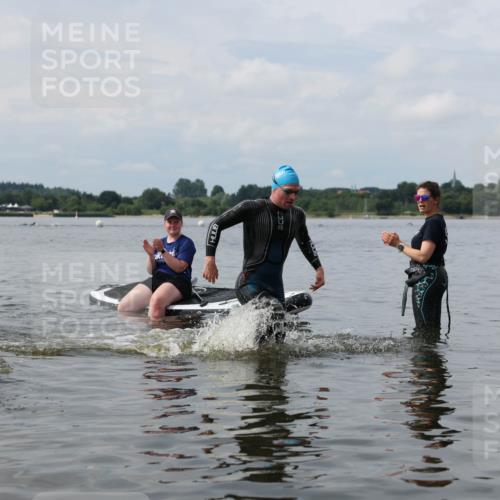 21.06.2026 - Viking Triathlon Michael Strokosch http://msf.ph/oto/9821855 21.06.2026 10:25:28 Schwimmen 1, 4, 10, 189 meine-sportfotos.de